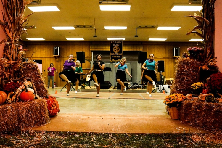 Krisan Marotta and the Skyline Country Cloggers